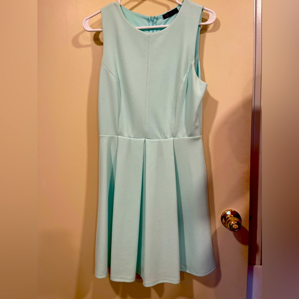KLD SIGNATURE dress* Mint Green*A Line Dress * Spring*Easter* Womens size Large